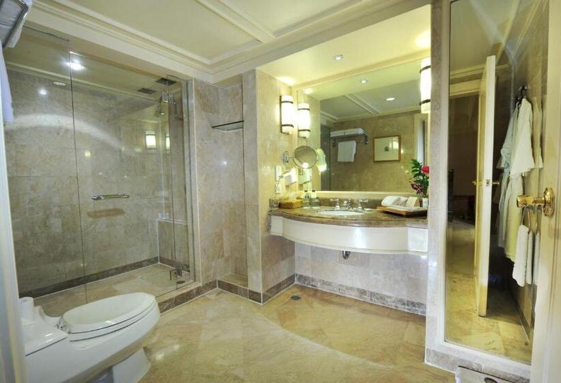 Люкс Клуб, Borobudur Jakarta