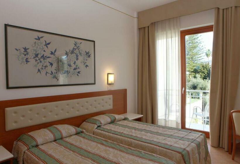 舒适型房间, Caravel