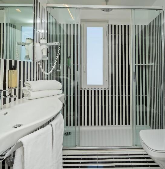 이코노미 룸, Conca Park