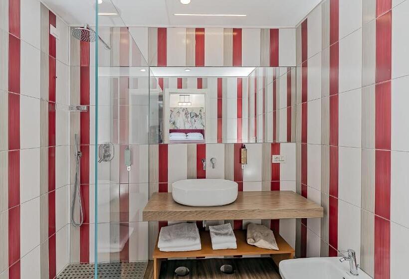 수피리어 룸, Conca Park