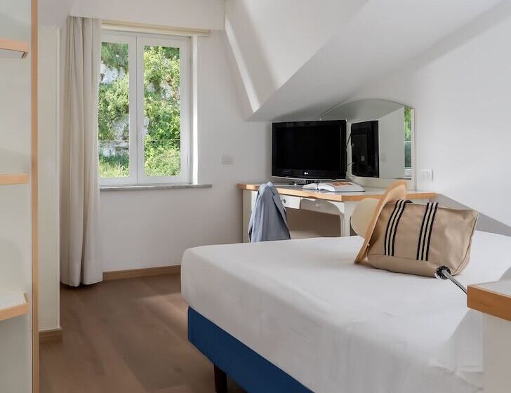 이코노미 룸, Conca Park