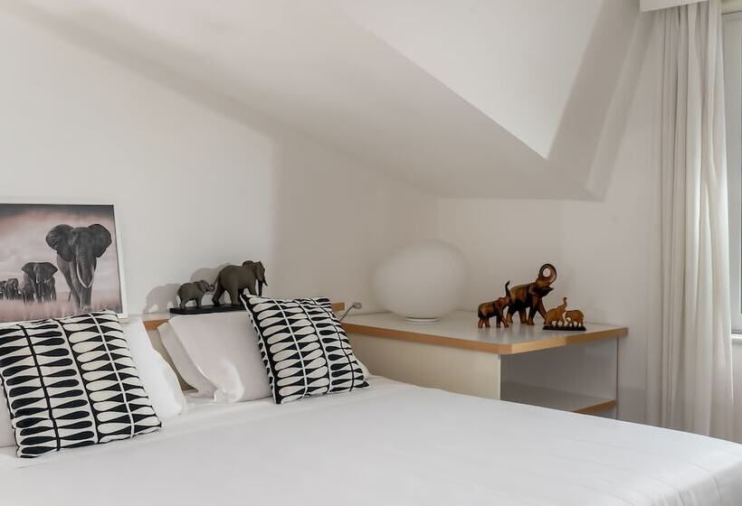 이코노미 트리플 룸, Conca Park