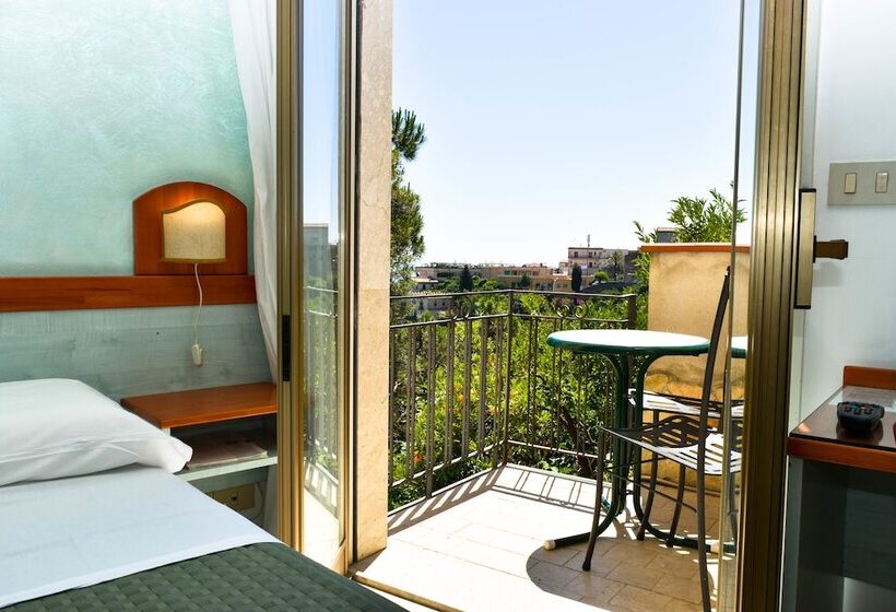 Pokój Rodzinny, Condor