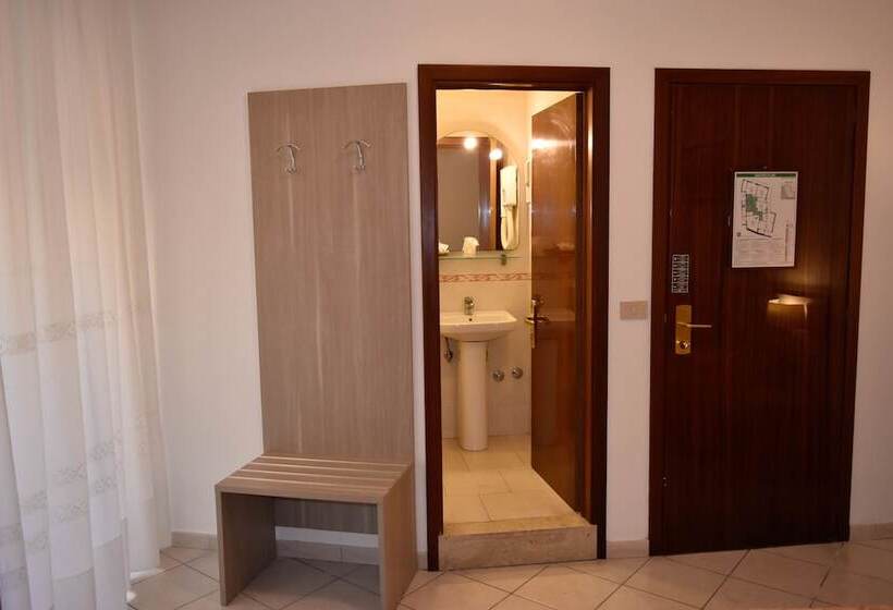 Pokój Ekonomiczny, Condor