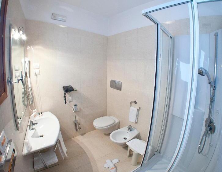 غرفة سوبيريور ثلاثية, Degli Aranci