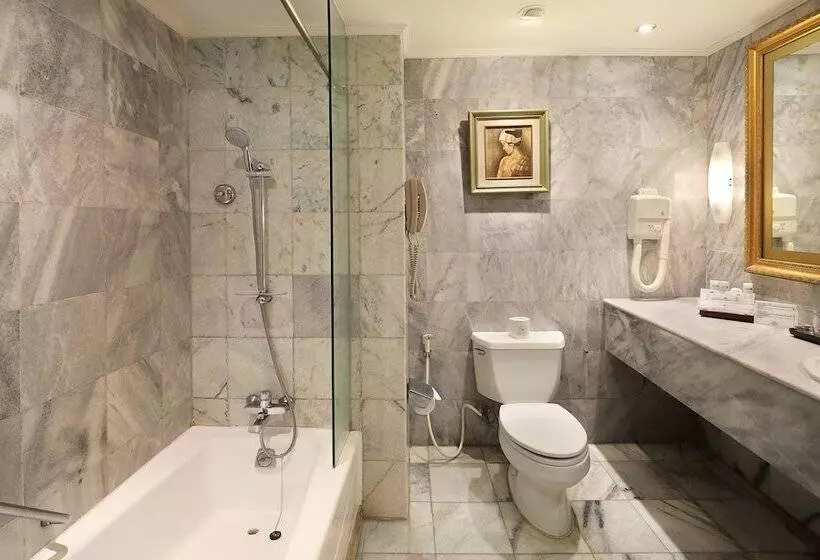 سوییت خانوادگی, Discovery Kartika Plaza