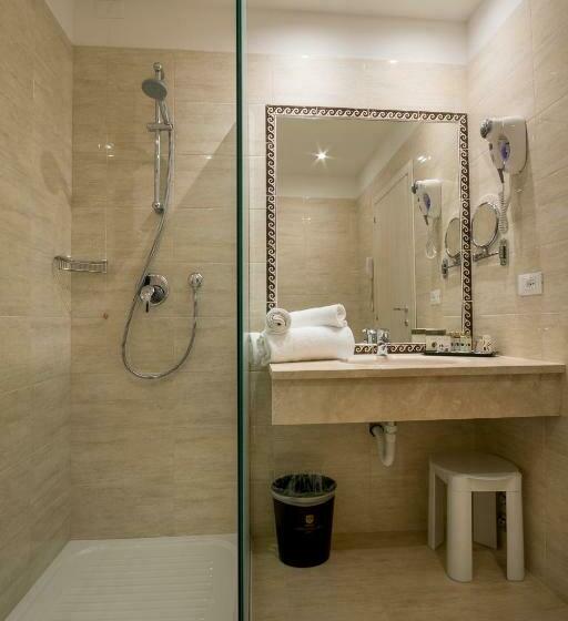 חדר סופריור, Executive