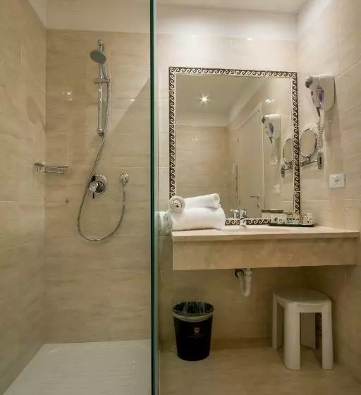 Chambre Supérieure, Executive
