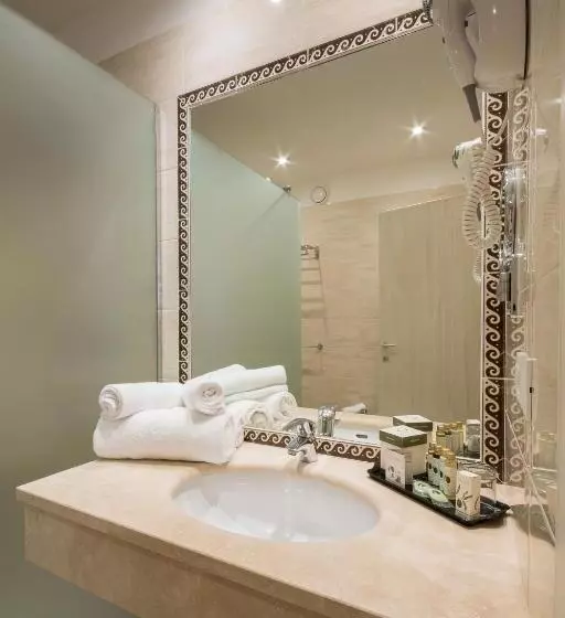 Chambre Triple Standard, Executive