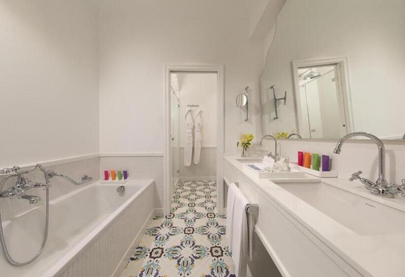Classic room with balcony, Grand Hotel Ambasciatori