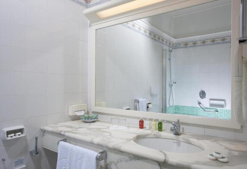 バルコニー付きデラックスルーム, Grand Hotel Ambasciatori