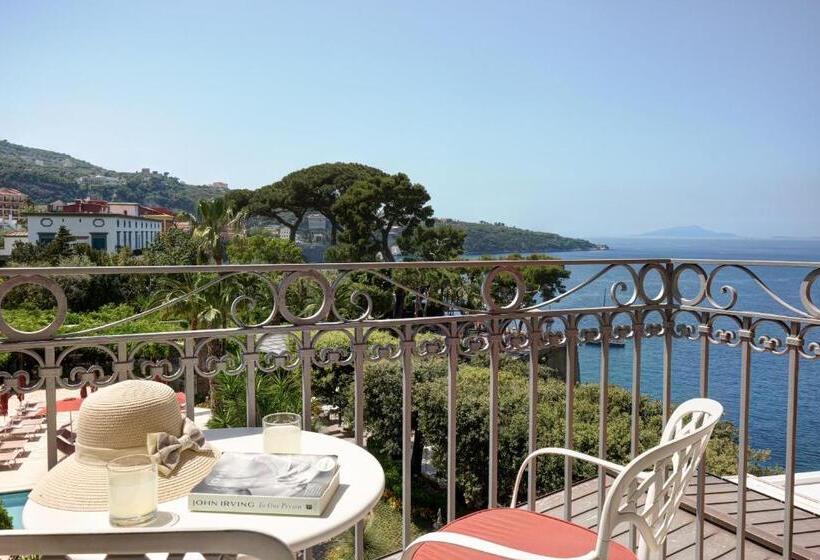 豪华三人间, Grand Hotel Ambasciatori
