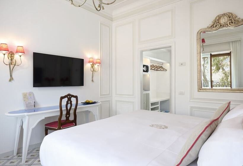 ガーデンビュースーペリアールーム, Grand Hotel Ambasciatori