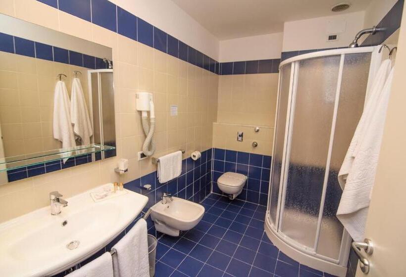 标准间, Grand Hotel President