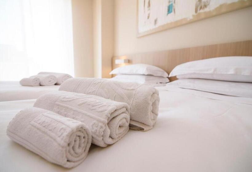 高级三人间, Grand Hotel President