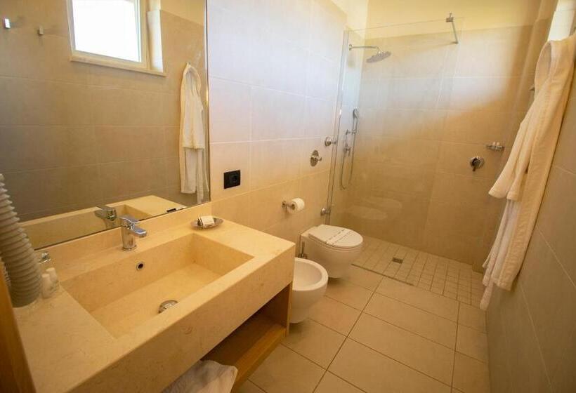 豪华房间, Grand Hotel President