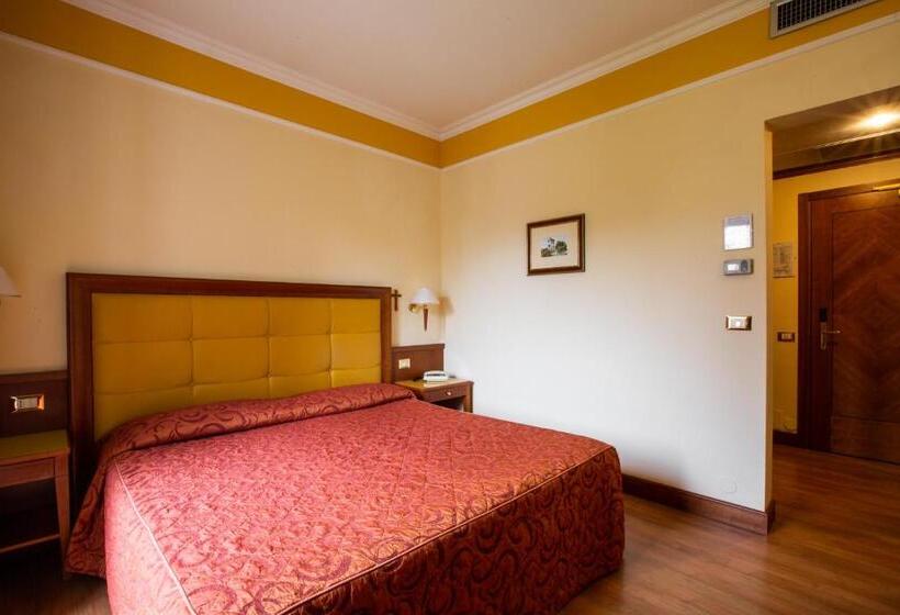 חדר קלאסי עם נוף לגינה, Il Chiostro By Lvg Hotel Collection