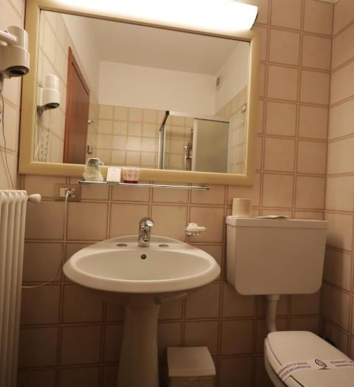 חדר קלאסי לשלושה, Il Chiostro By Lvg Hotel Collection