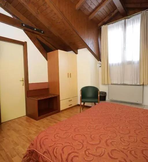 ペントハウスルーム, Il Chiostro By Lvg Hotel Collection