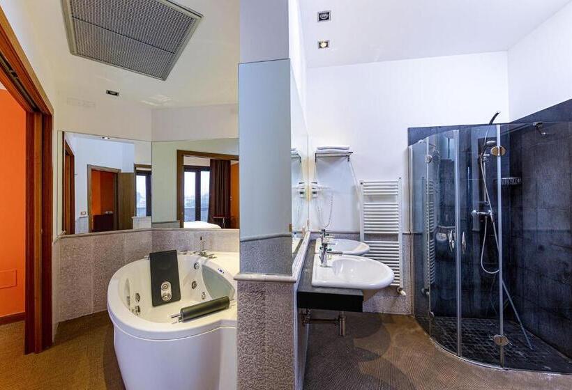 Mester Suite, La Di Moret