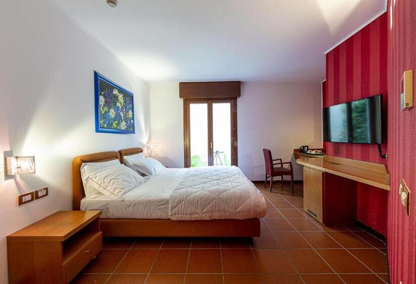 Standard Szoba, La Di Moret