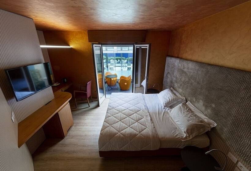 Business szoba, La Di Moret