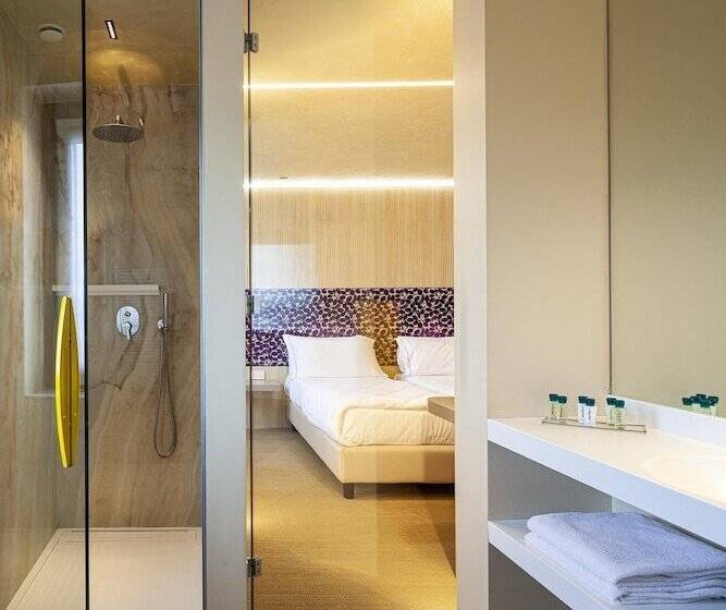 Deluxe Szoba, La Di Moret