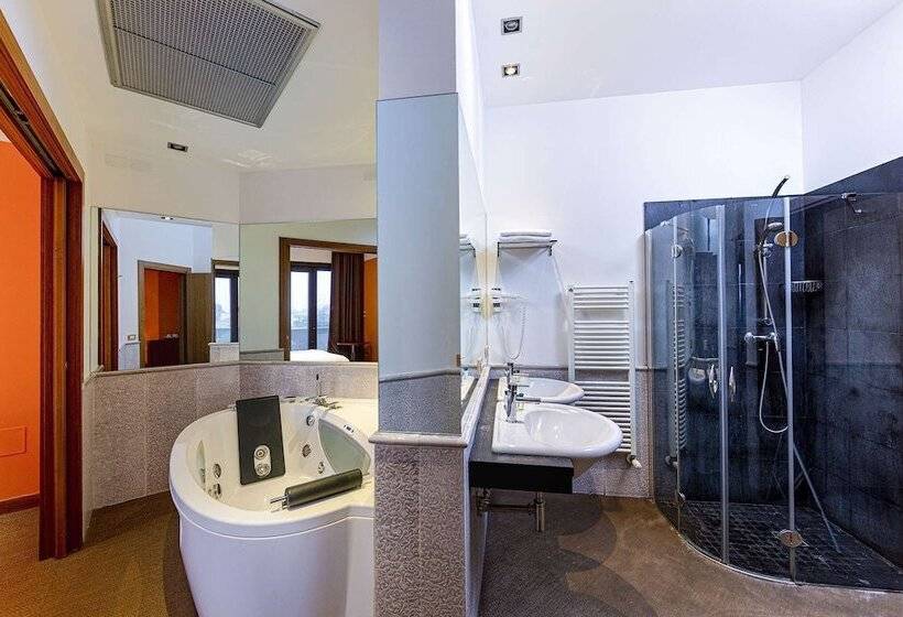 Mester Suite, La Di Moret