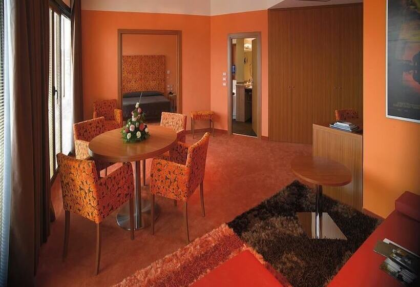 Mester Suite, La Di Moret