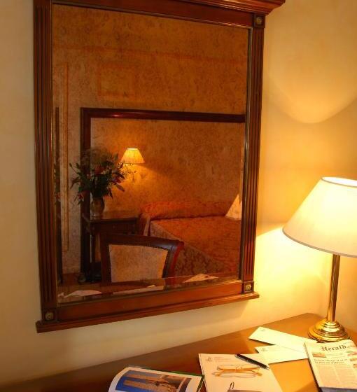 Номер Стандарт Индивидуальный, Leon Bianco