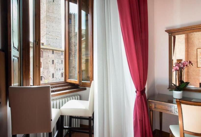 Номер Стандарт Вид на Город, Leon Bianco