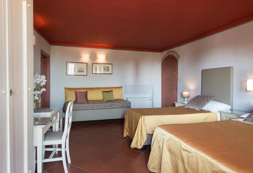 Четырехместный Номер Стандарт, Leon Bianco