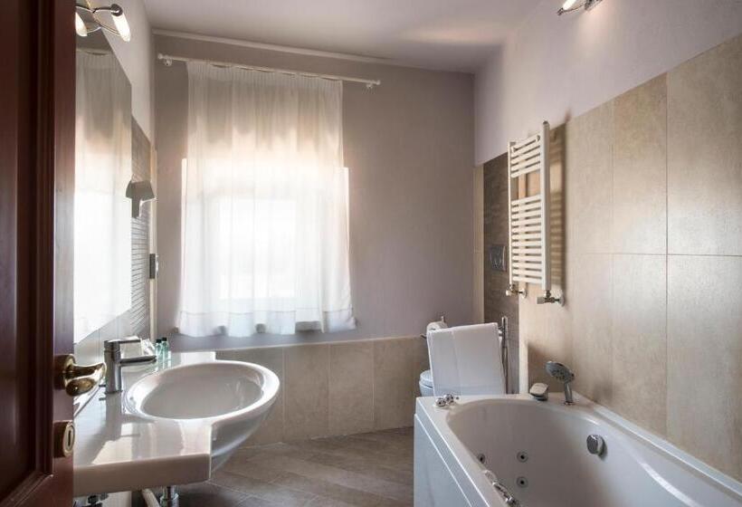 Четырехместный Номер Стандарт, Leon Bianco