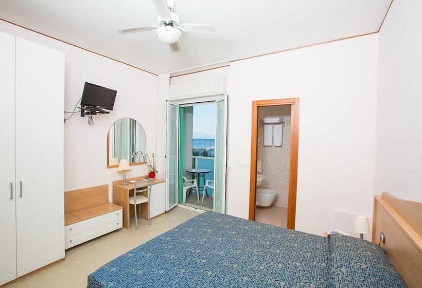 חדר סטנדרט לארבעה, Majestic