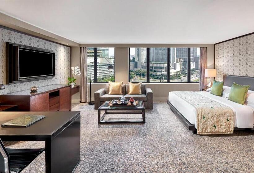 キングサイズベッドのスタンダードルーム, Mandarin Oriental Jakarta