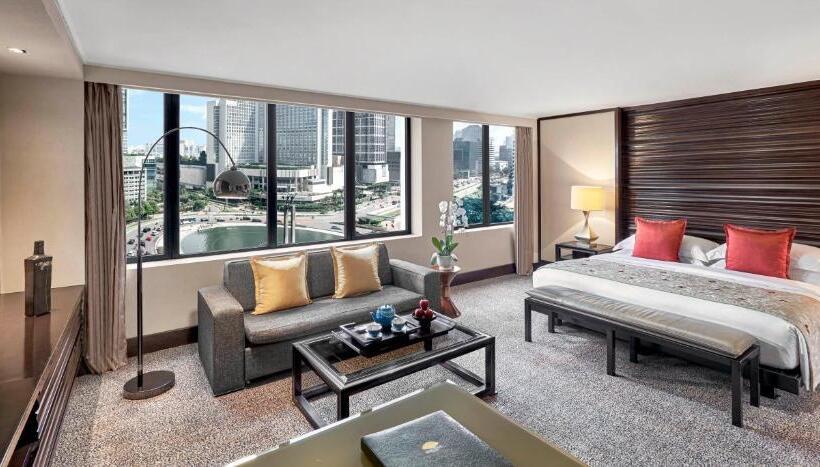 キングサイズベッドのスタンダードルーム, Mandarin Oriental Jakarta