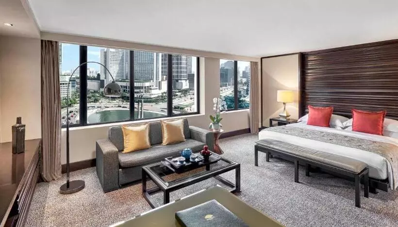 Büyük Çift Kişilik Yataklı Standart Oda, Mandarin Oriental Jakarta