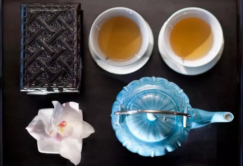 Büyük Çift Kişilik Yataklı Süit, Mandarin Oriental Jakarta