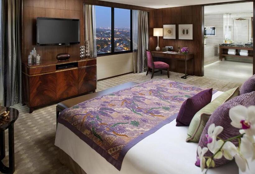 キングサイズベッドのスイートルーム, Mandarin Oriental Jakarta