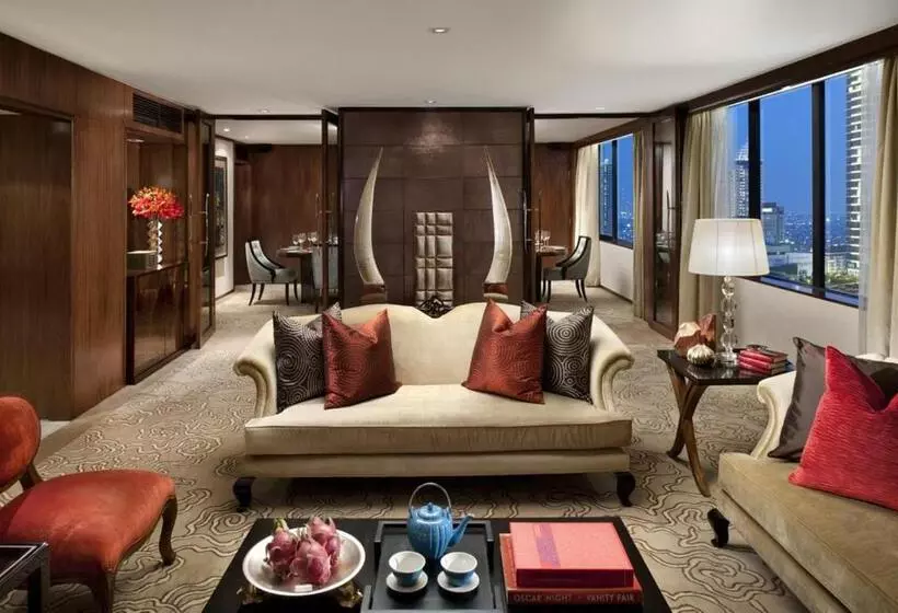 Büyük Çift Kişilik Yataklı Süit, Mandarin Oriental Jakarta