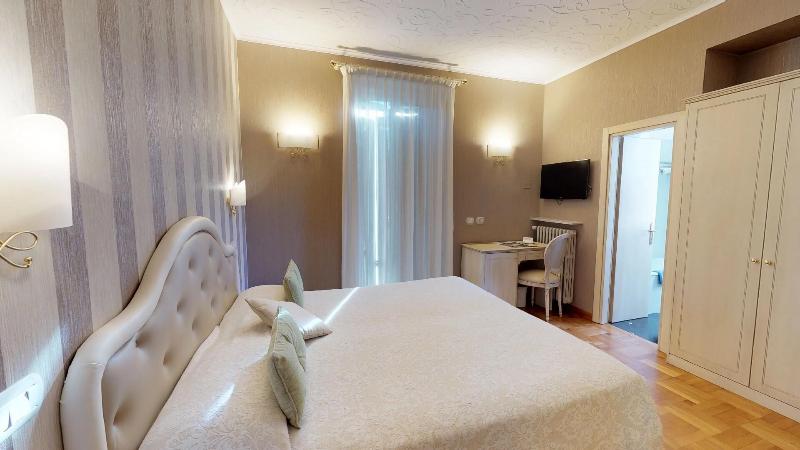 חדר סטנדרט, Metropole