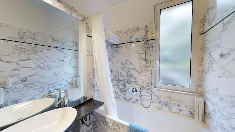 Suite, Metropole