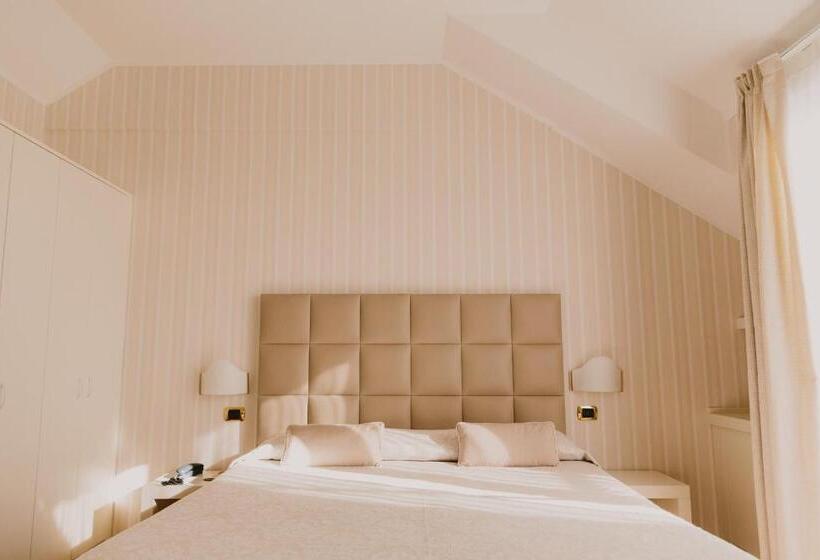 סוויטת ג'וניור נוף לים, Metropole