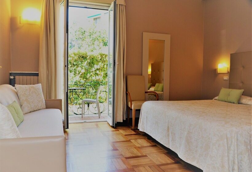 חדר סטנדרט לשלושה, Metropole