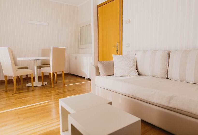 סוויטה, Metropole