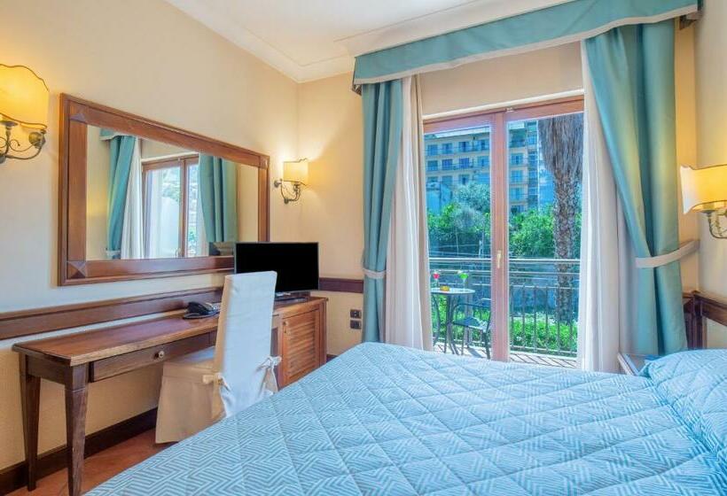 스탠다드 발코니 룸, Michelangelo