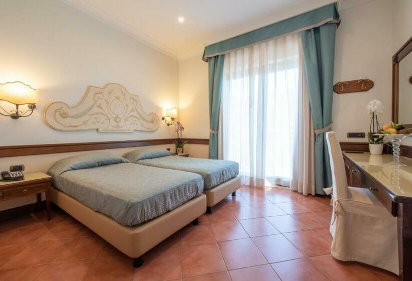 스탠다드 발코니 룸, Michelangelo