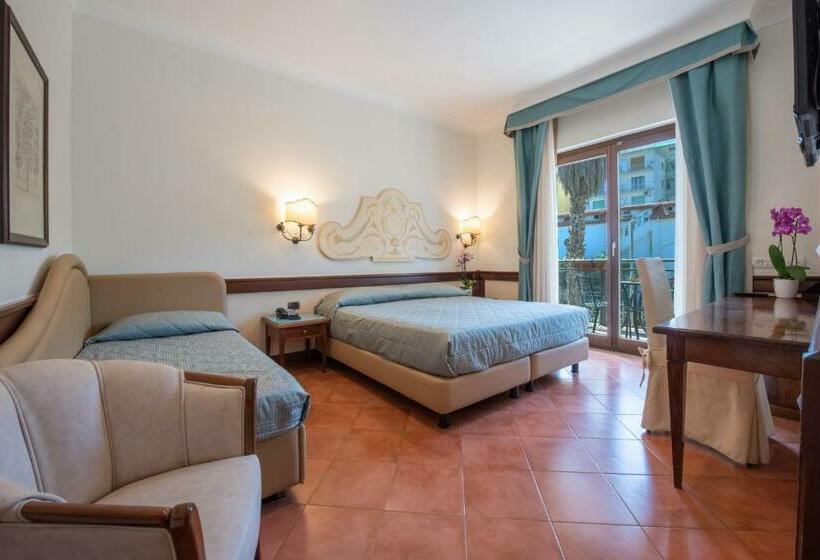 스탠다드 트리플 룸, Michelangelo