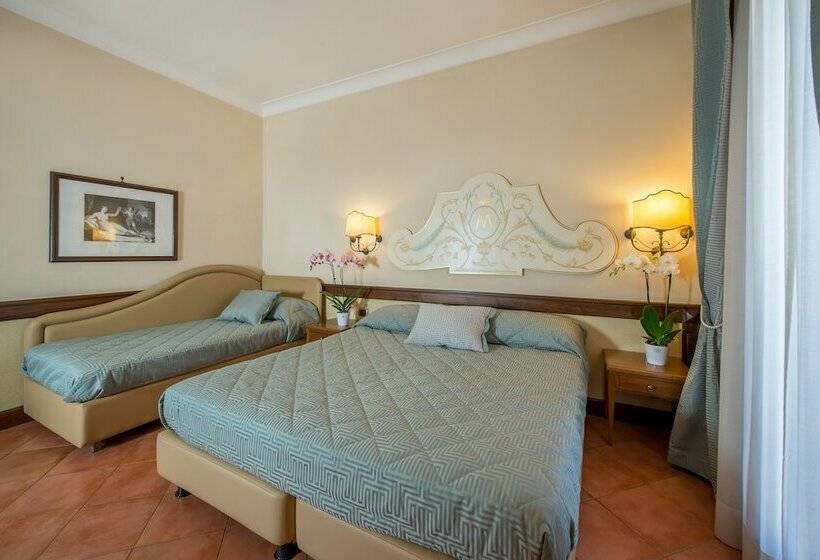 스탠다드 트리플 룸, Michelangelo