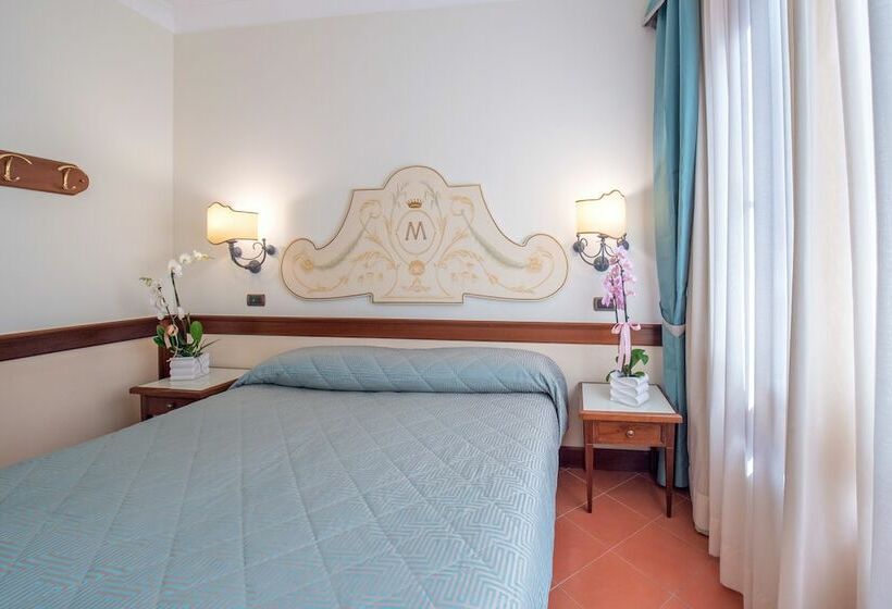 스탠다드 트리플 룸, Michelangelo